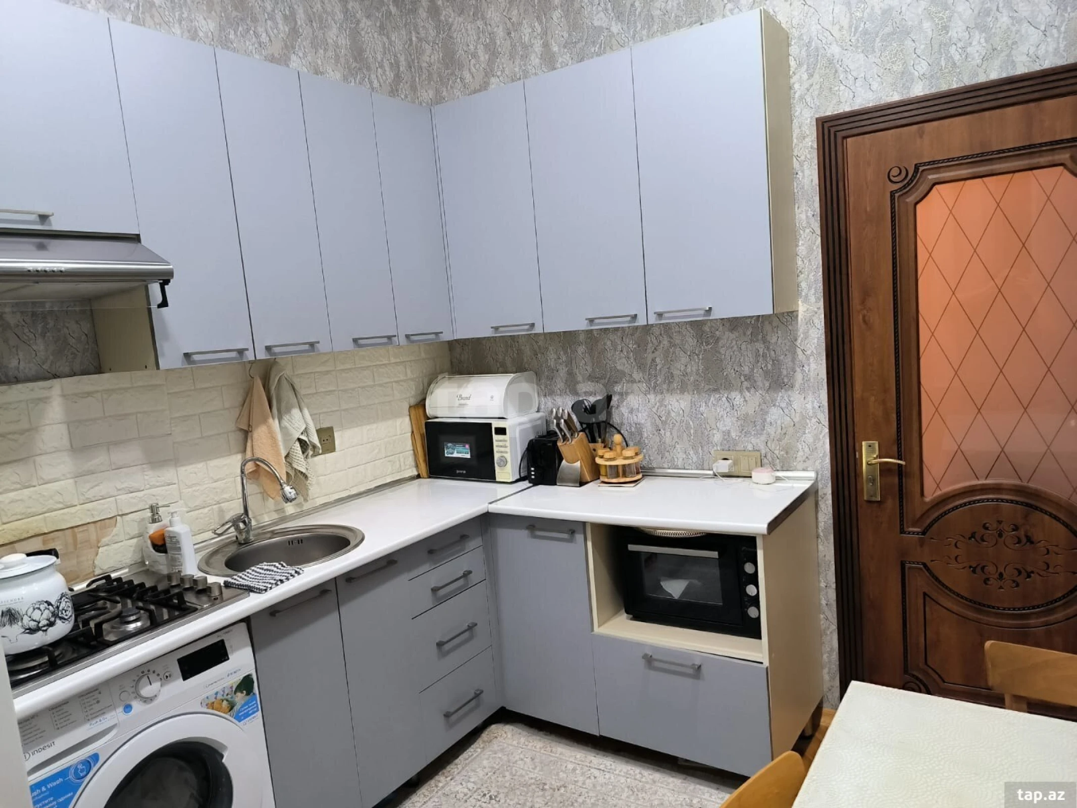Satılır 2 otaqlı yeni tikili 64 m²