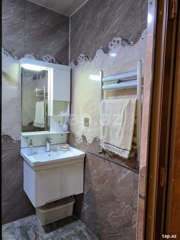 Satılır 2 otaqlı yeni tikili 64 m²