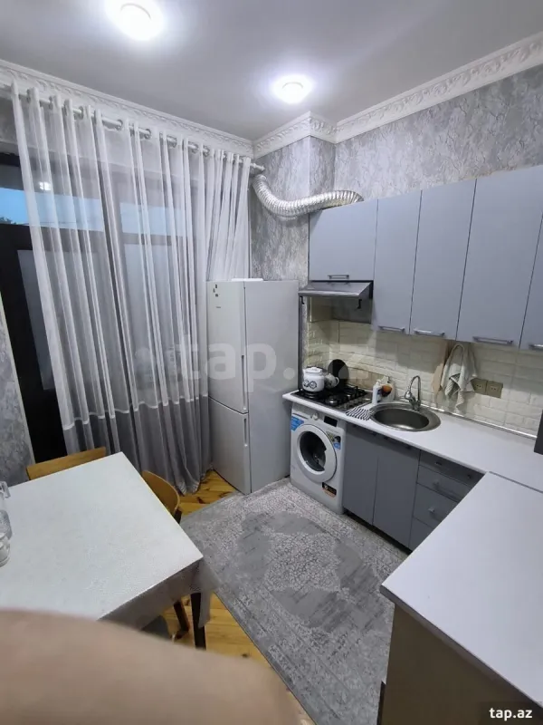 Satılır 2 otaqlı yeni tikili 64 m²