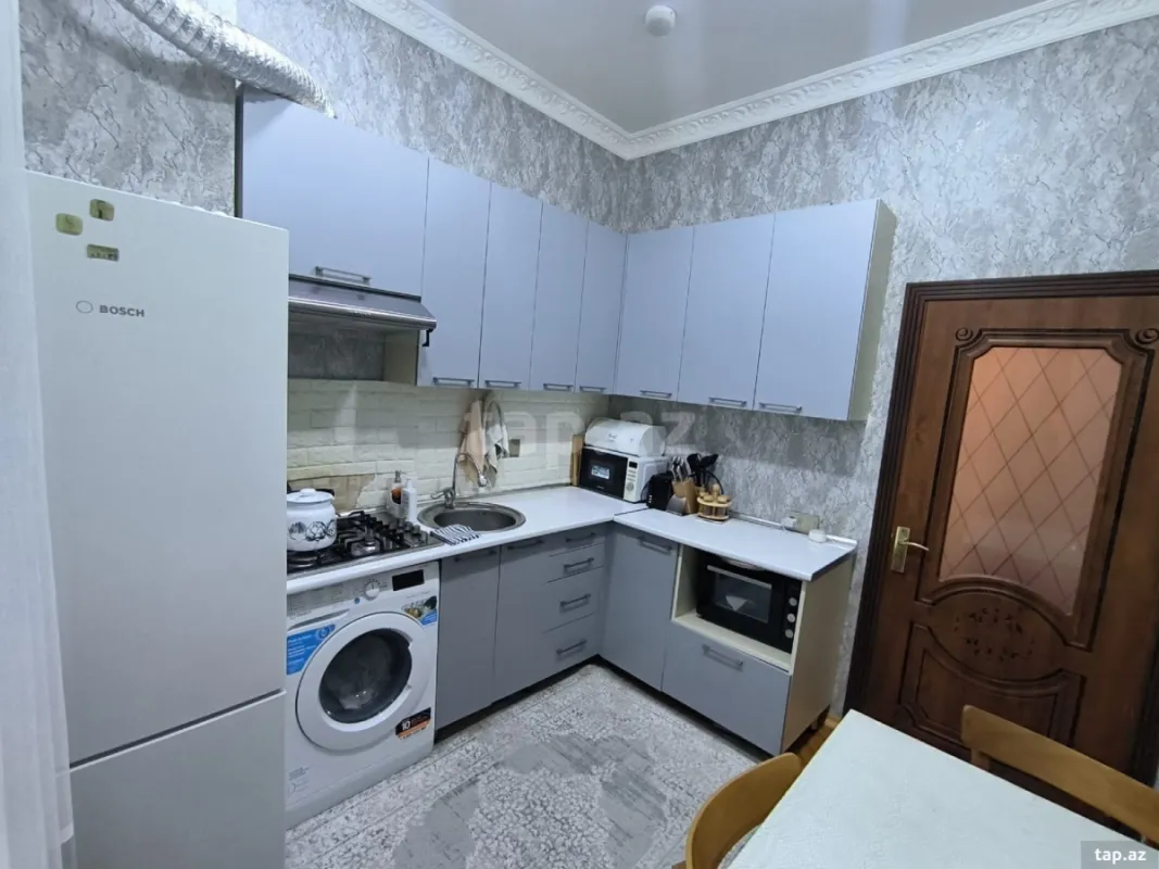 Satılır 2 otaqlı yeni tikili 64 m²