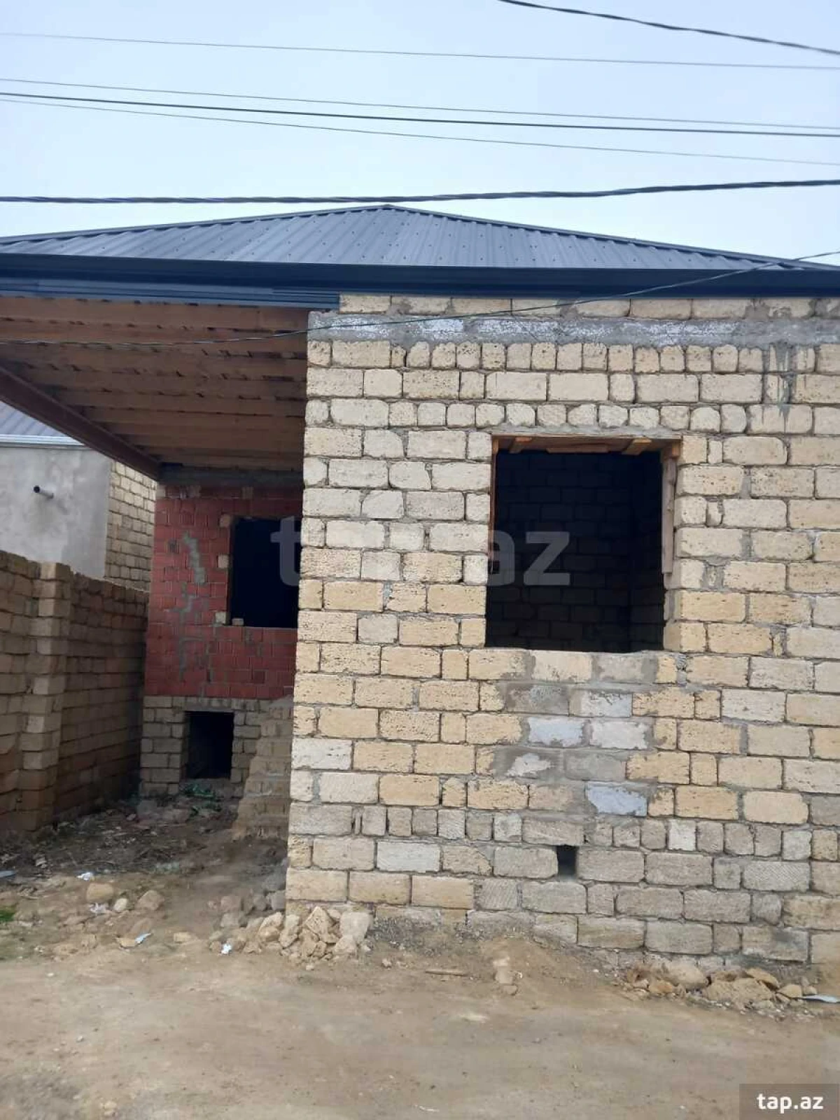 Satılır 3 otaqlı həyət evi