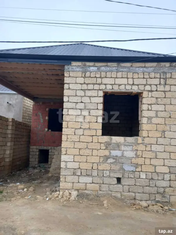 Satılır 3 otaqlı həyət evi