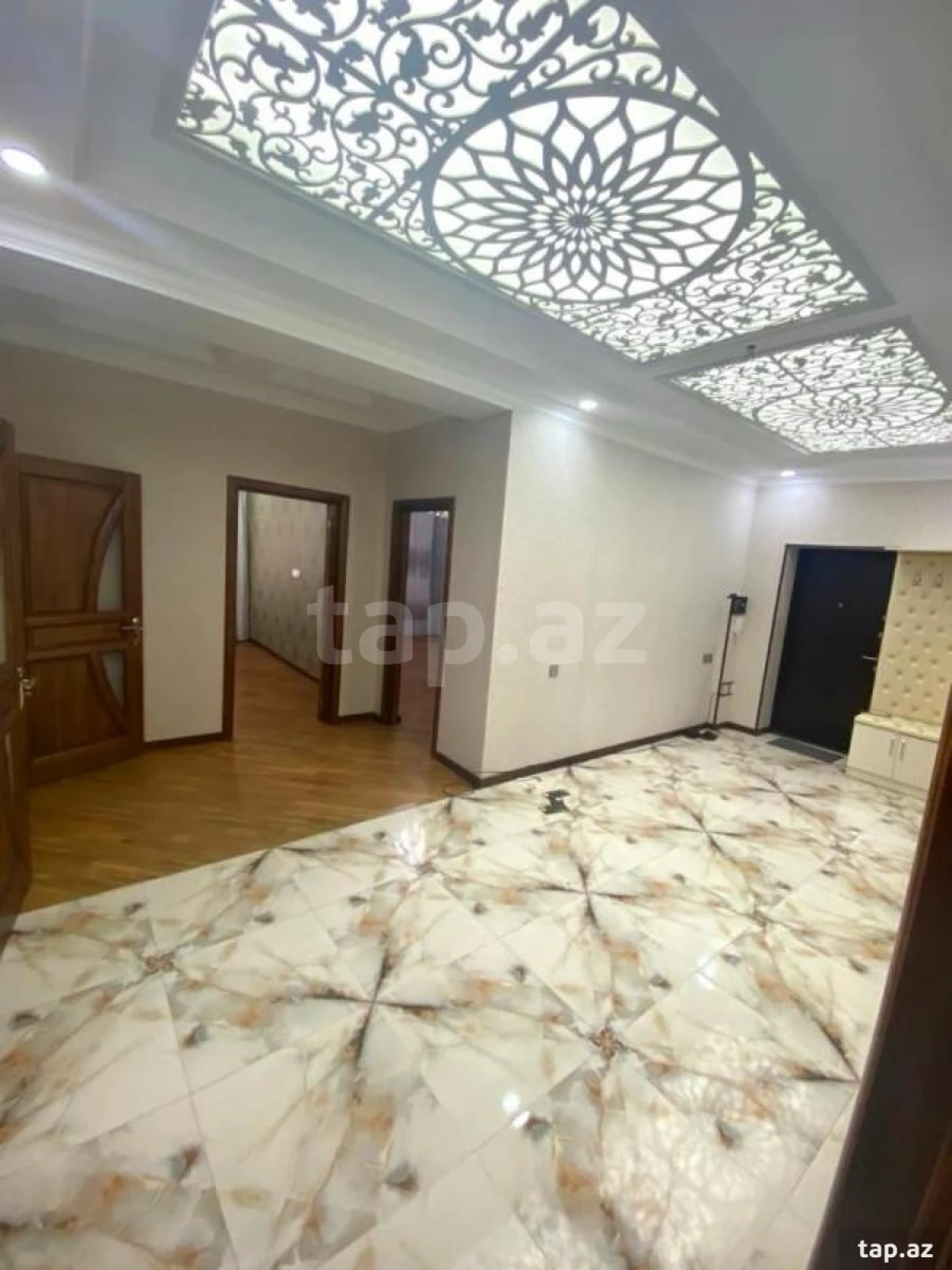 Satılır 4 otaqlı yeni tikili 147 m²