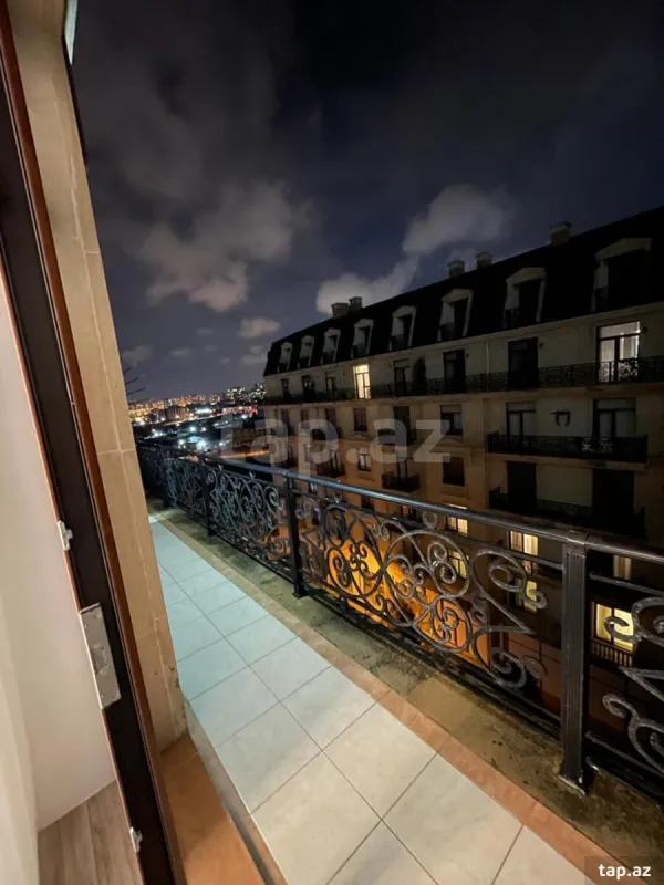 Kirayə verilir 2 otaqlı yeni tikili 95 m²