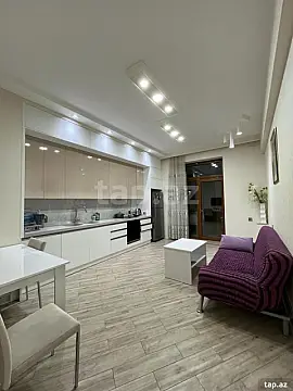 Kirayə verilir 2 otaqlı yeni tikili 95 m²