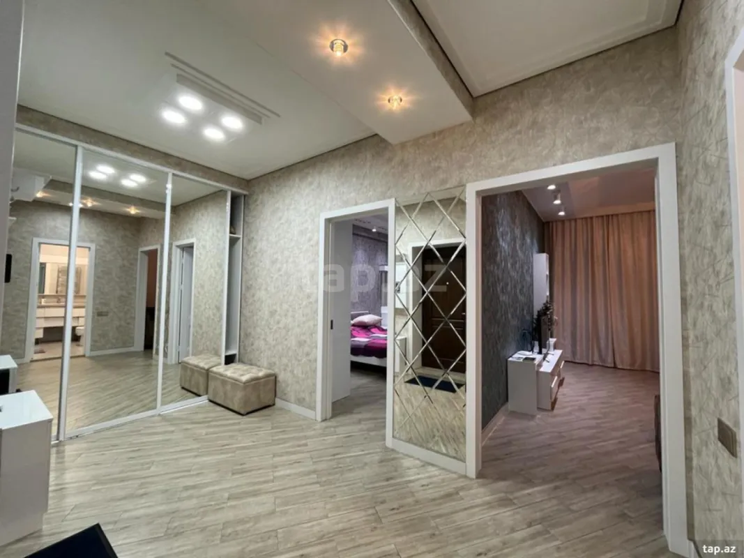 Kirayə verilir 2 otaqlı yeni tikili 95 m²