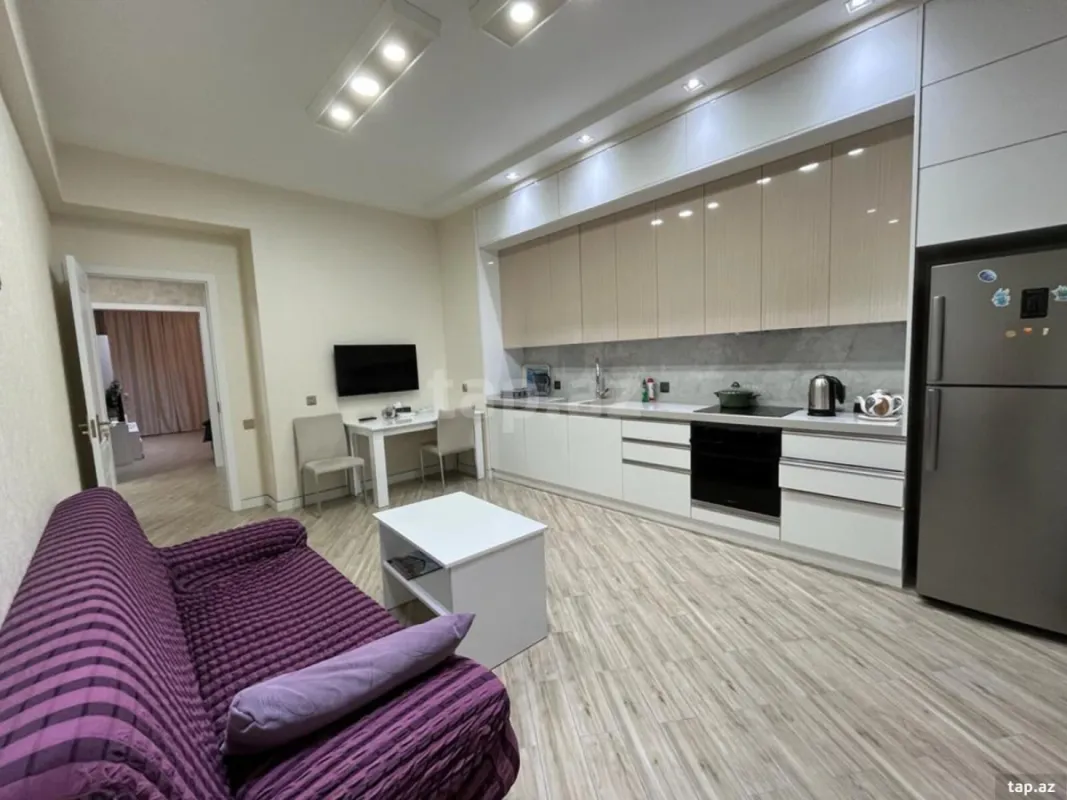Kirayə verilir 2 otaqlı yeni tikili 95 m²