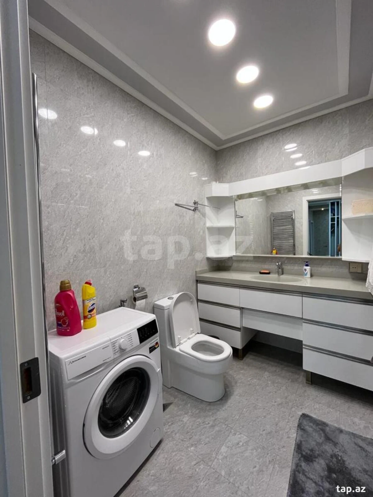 Kirayə verilir 2 otaqlı yeni tikili 95 m²