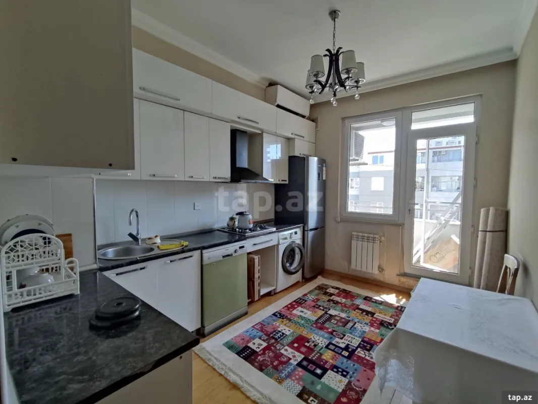 Kirayə verilir 2 otaqlı yeni tikili 70 m²