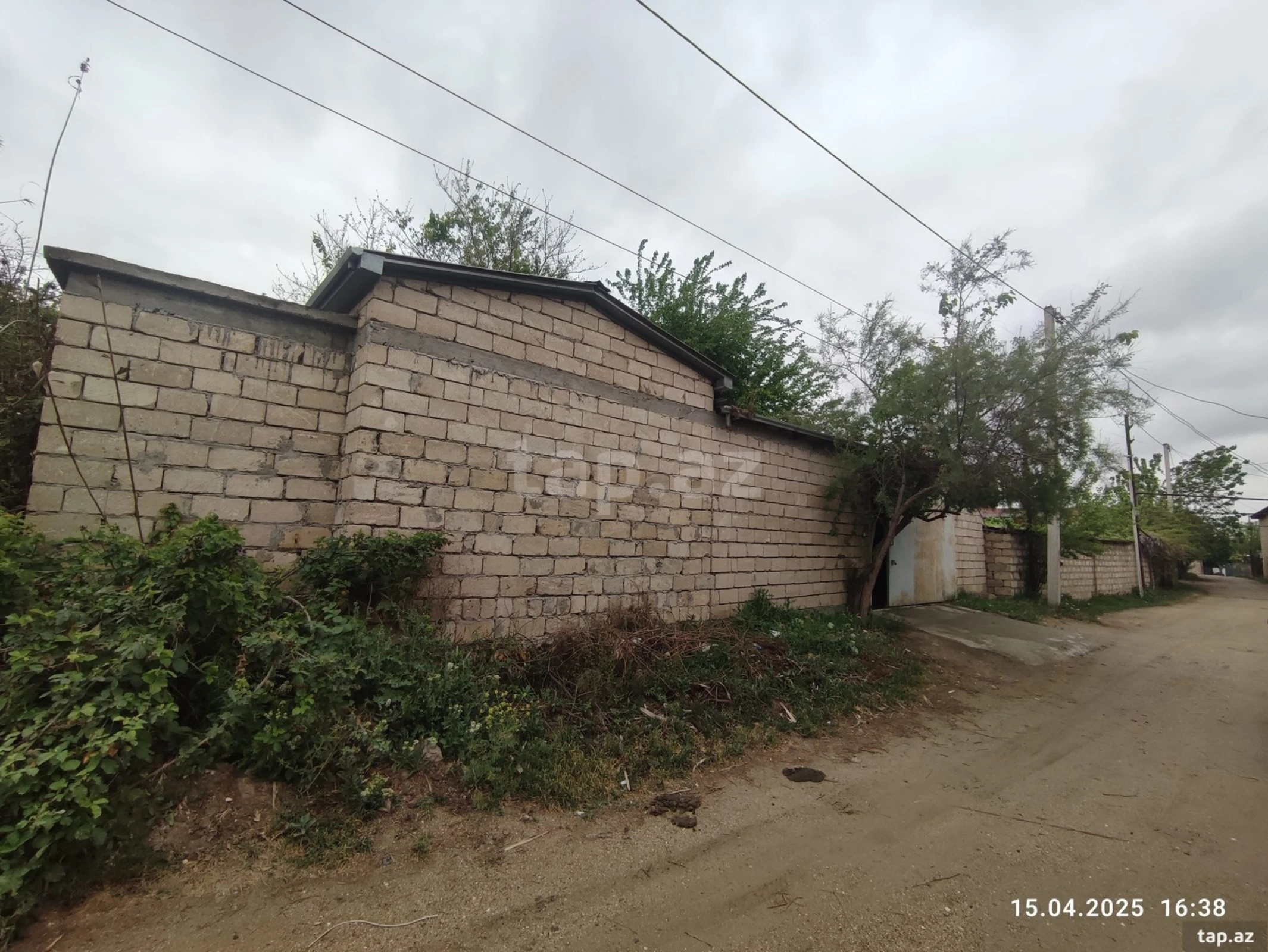 Satılır 2 otaqlı həyət evi 65 m²