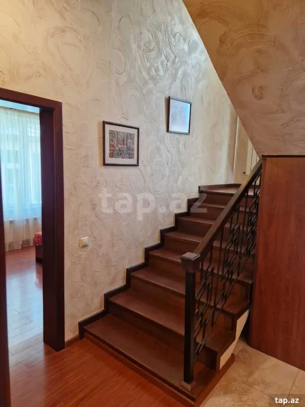 Kirayə verilir 5 otaqlı həyət evi 250 m²
