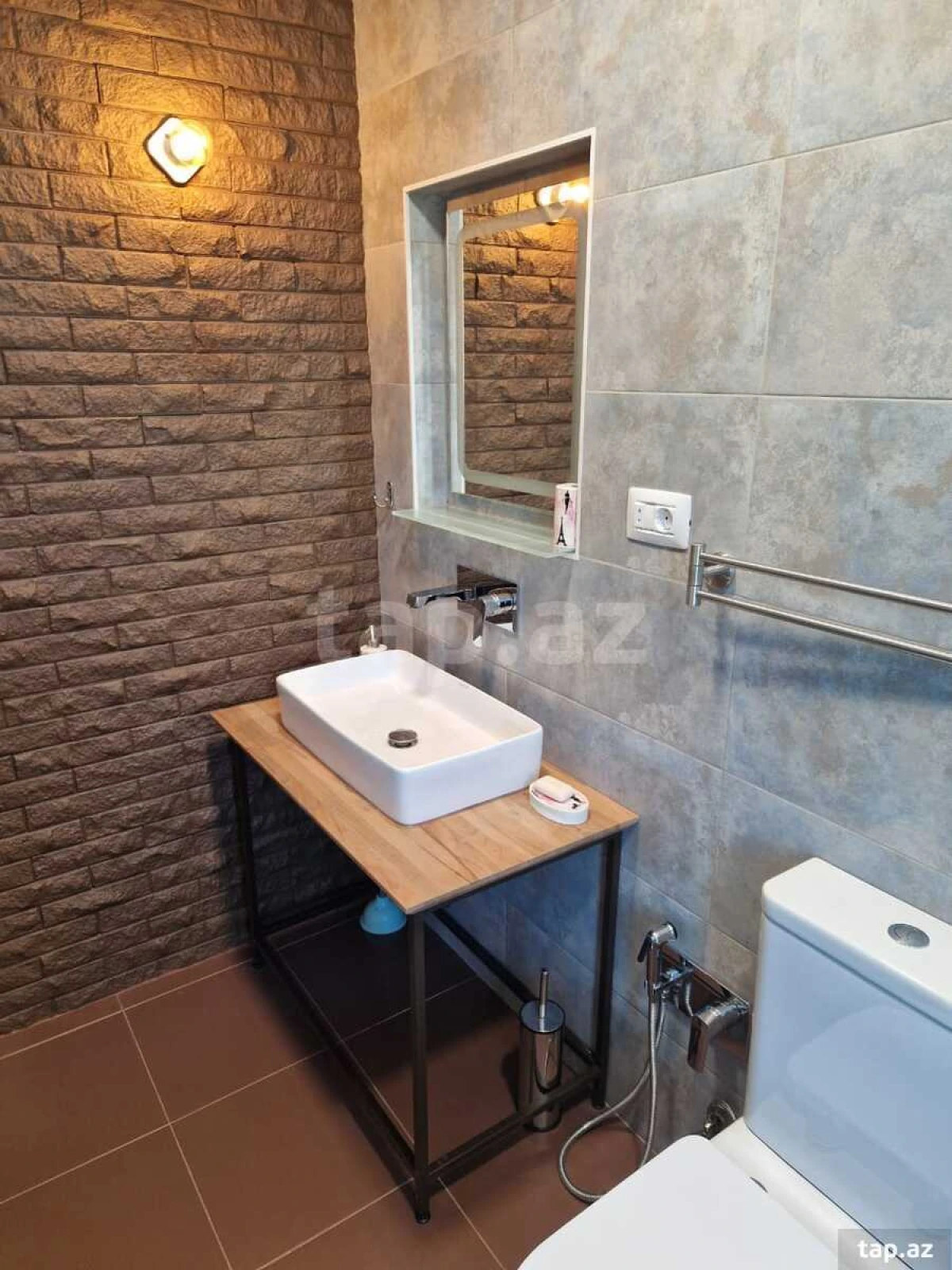 Kirayə verilir 5 otaqlı həyət evi 250 m²