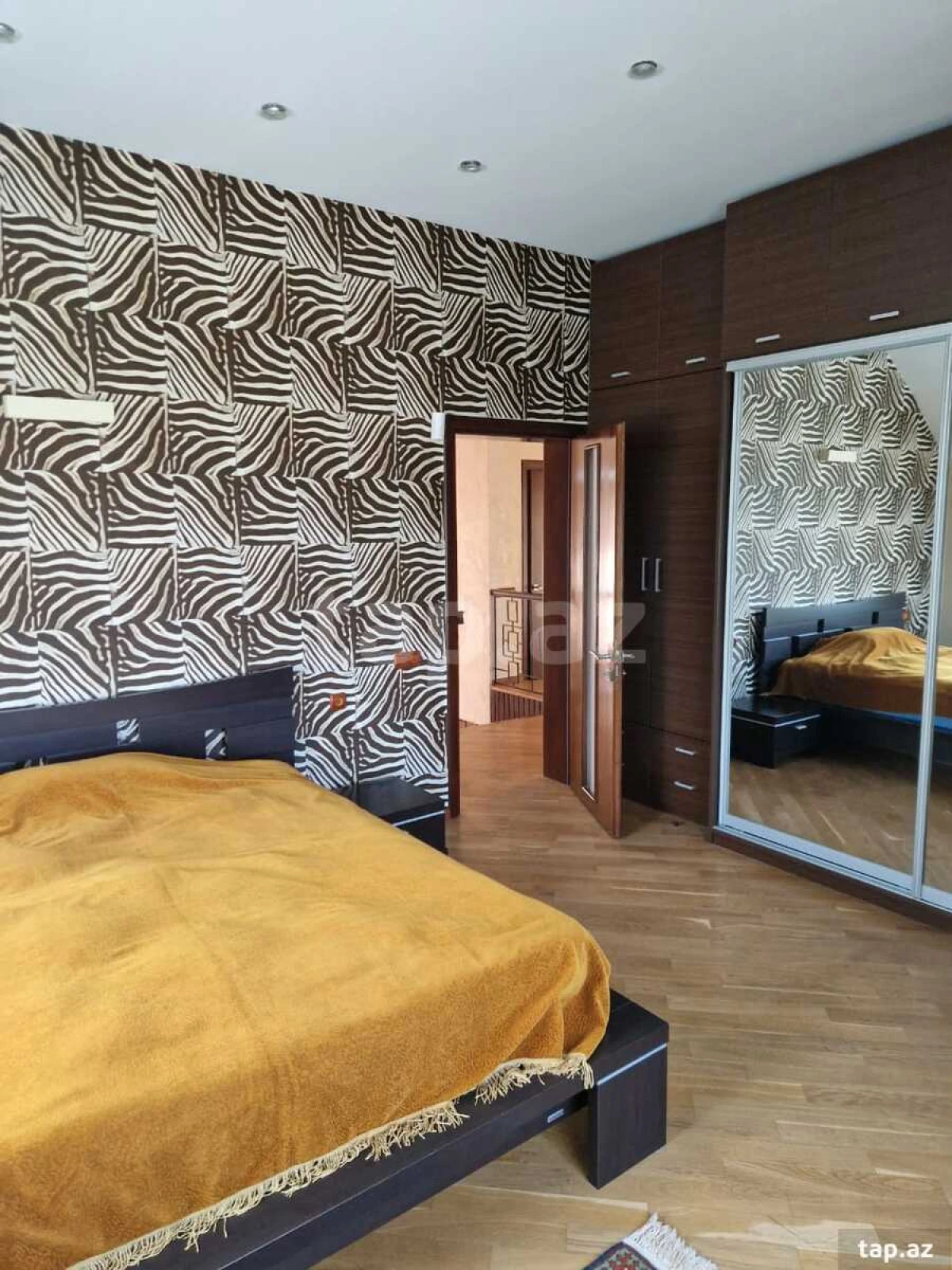 Kirayə verilir 5 otaqlı həyət evi 250 m²