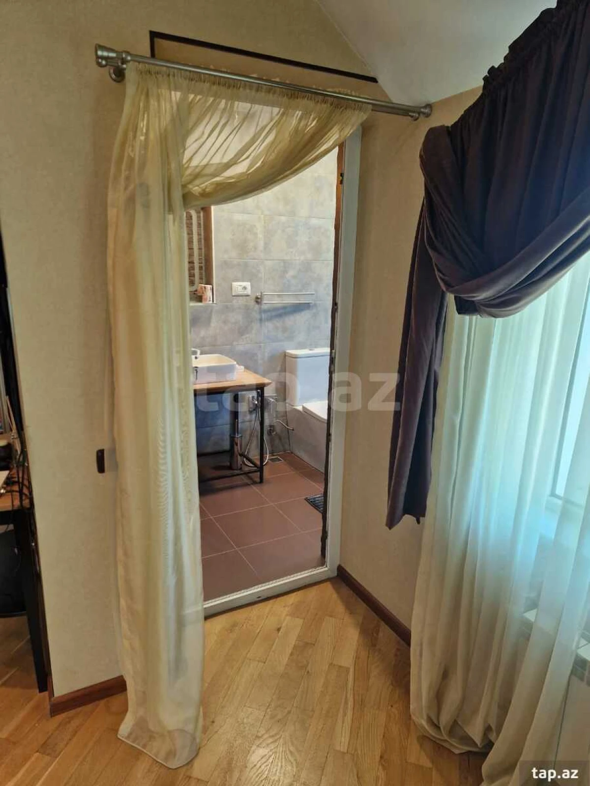 Kirayə verilir 5 otaqlı həyət evi 250 m²