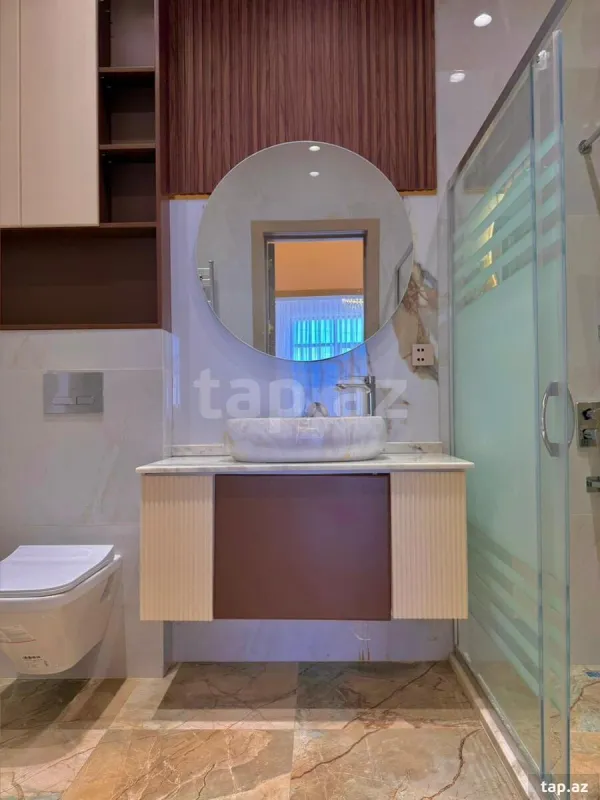 Satılır 5 otaqlı həyət evi