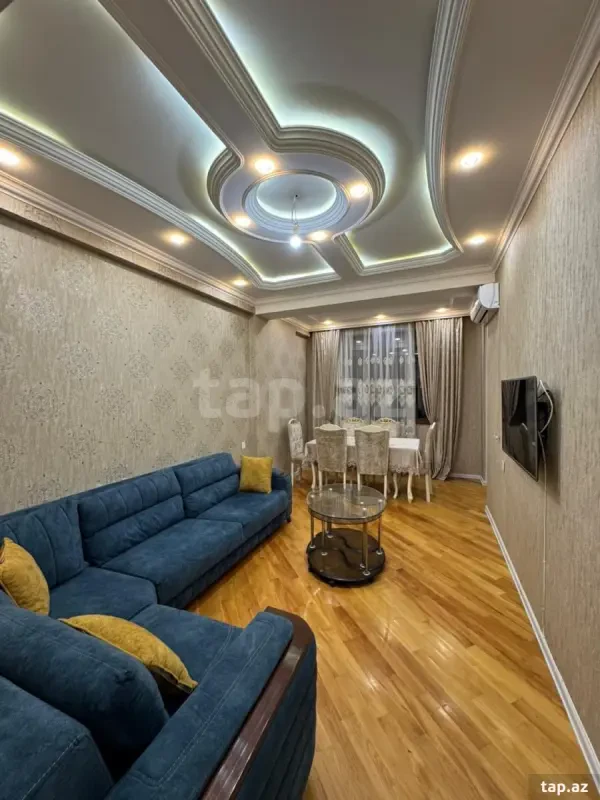 Kirayə verilir 2 otaqlı yeni tikili 75 m²