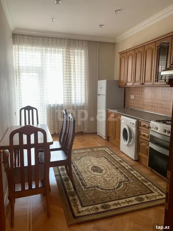 Kirayə verilir 2 otaqlı yeni tikili 87 m²