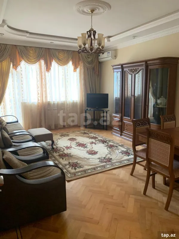 Kirayə verilir 2 otaqlı yeni tikili 87 m²