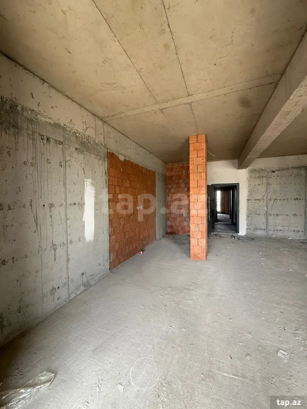 Satılır 3 otaqlı yeni tikili 80 m²