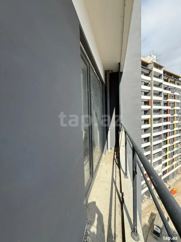 Satılır 3 otaqlı yeni tikili 80 m²