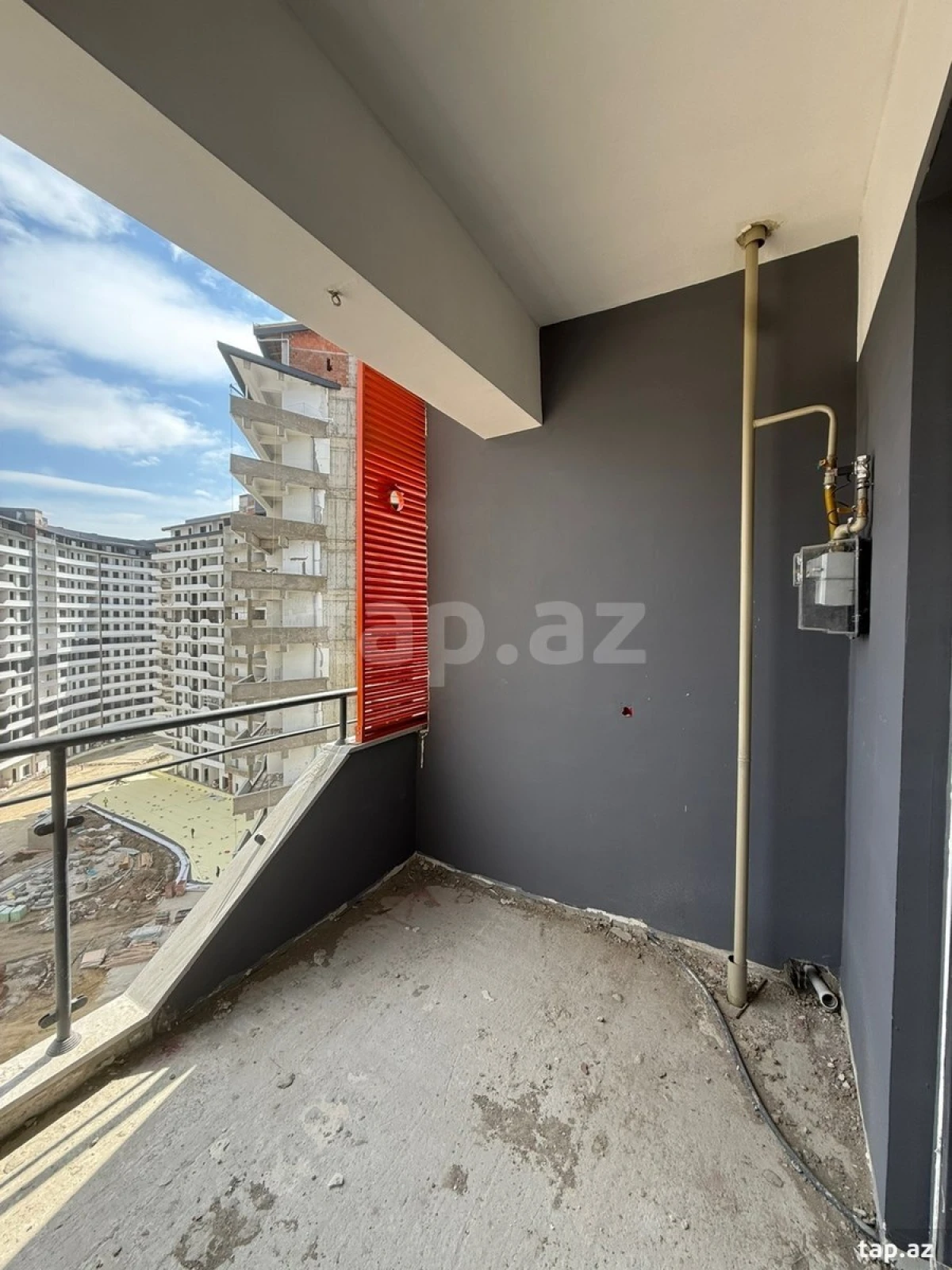 Satılır 3 otaqlı yeni tikili 80 m²