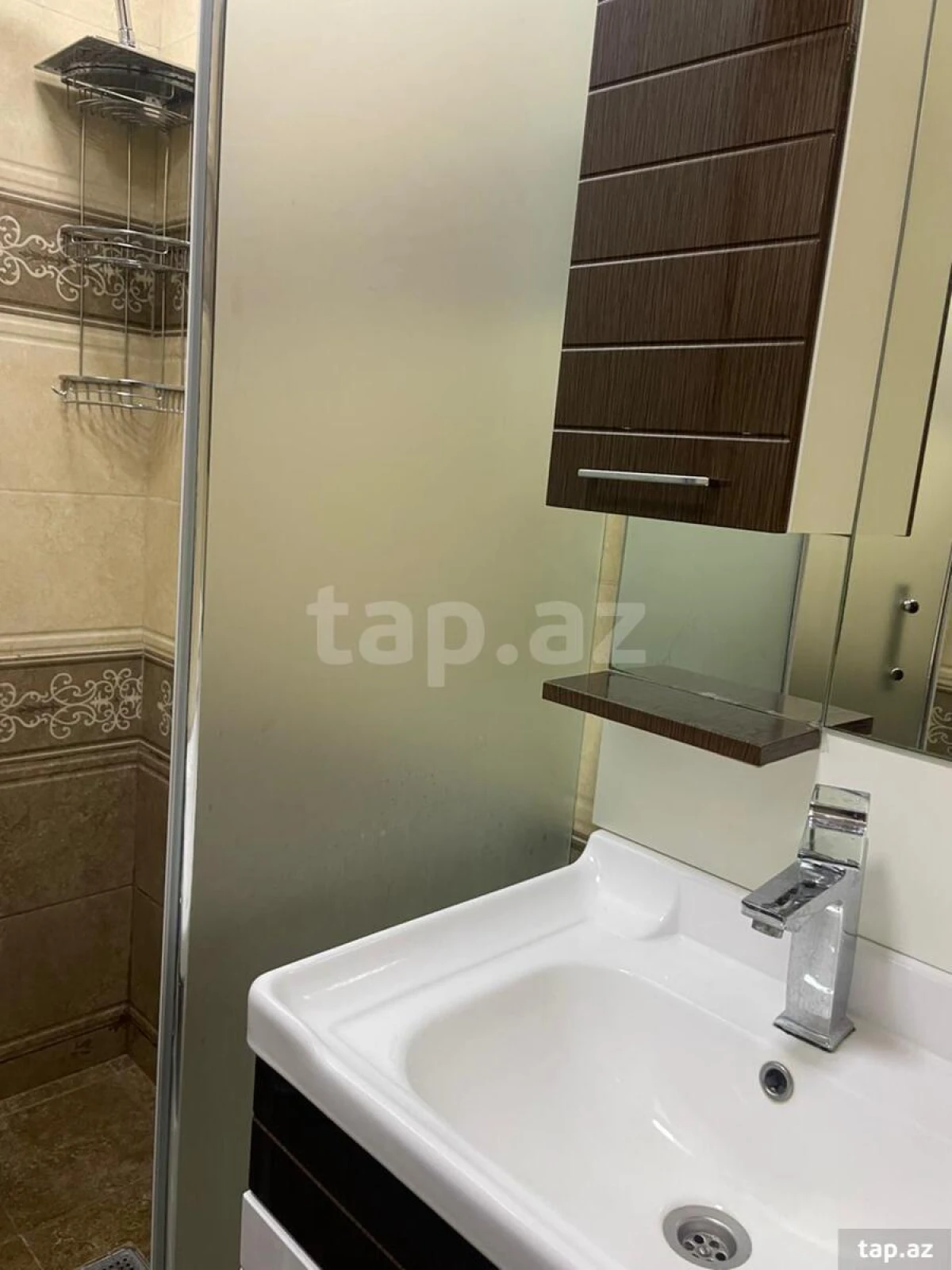 Kirayə verilir 2 otaqlı yeni tikili 80 m²