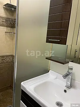 Kirayə verilir 2 otaqlı yeni tikili 80 m²