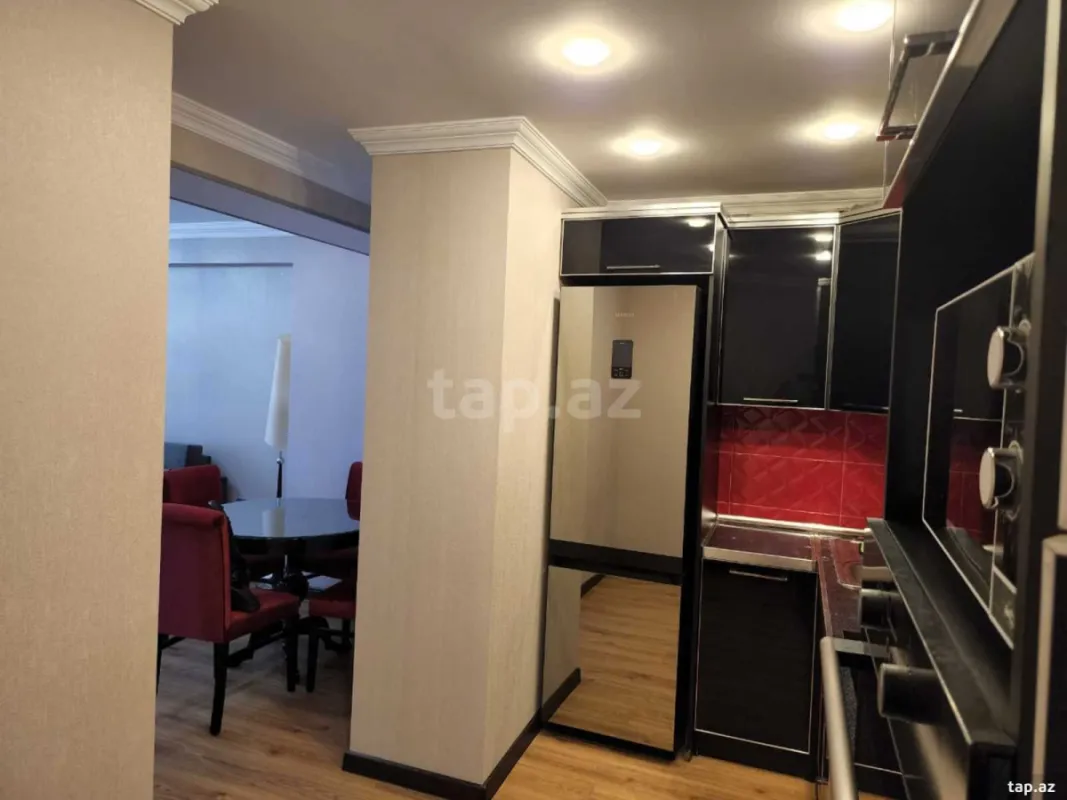 Kirayə verilir 3 otaqlı yeni tikili 90 m²