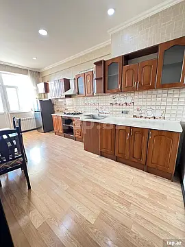 Kirayə verilir 2 otaqlı yeni tikili 88 m²