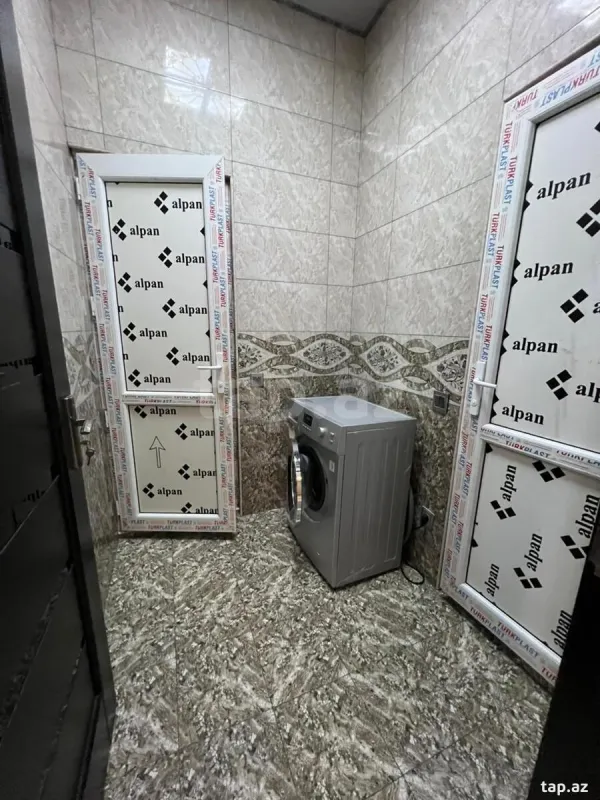 Kirayə verilir 2 otaqlı yeni tikili 88 m²