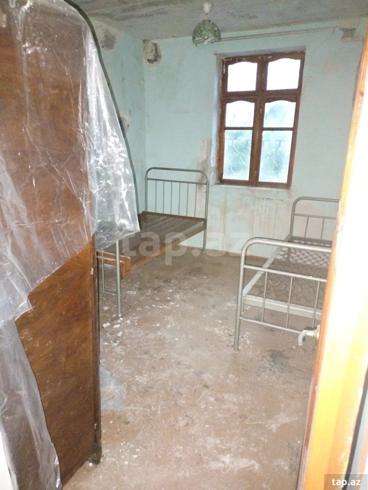 Satılır 4 otaqlı həyət evi