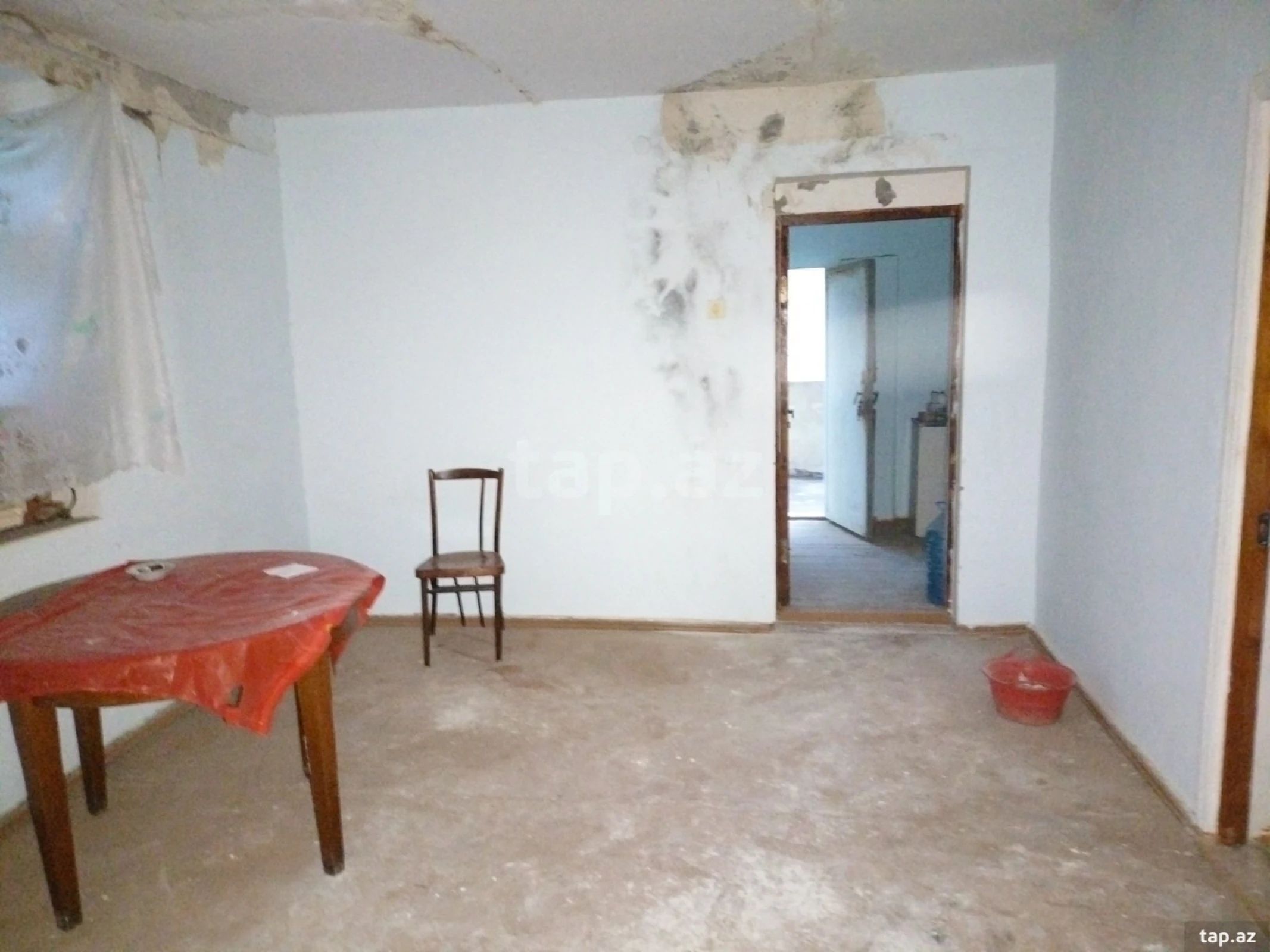 Satılır 4 otaqlı həyət evi