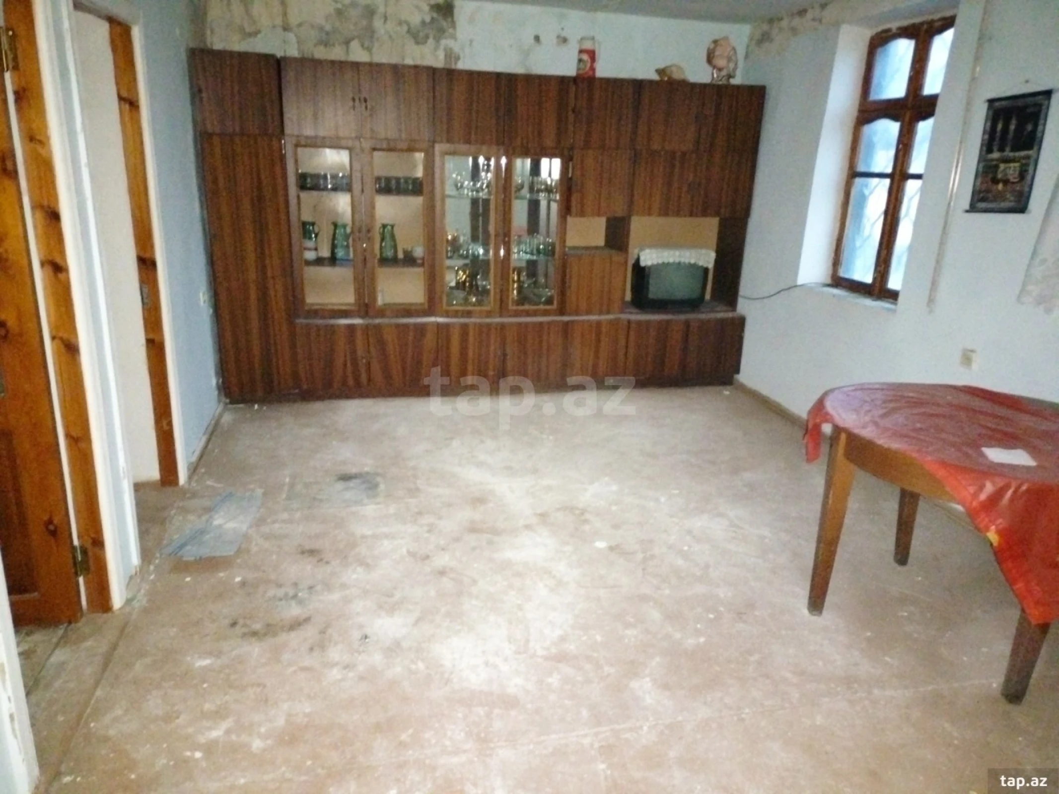 Satılır 4 otaqlı həyət evi