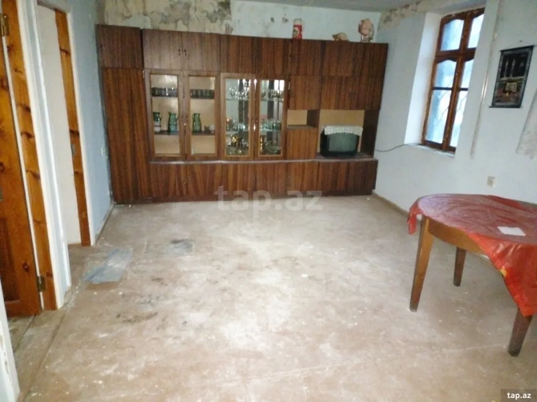 Satılır 4 otaqlı həyət evi