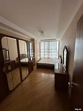 Kirayə verilir 2 otaqlı yeni tikili 80 m²