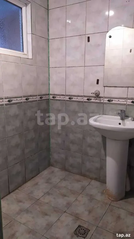 Kirayə verilir 3 otaqlı mənzil 60 m²