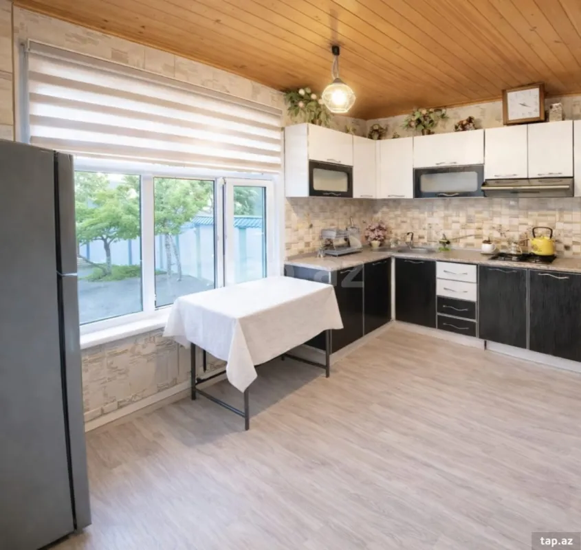 Kirayə verilir 4 otaqlı həyət evi