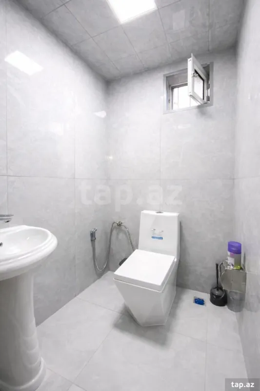 Kirayə verilir 4 otaqlı həyət evi