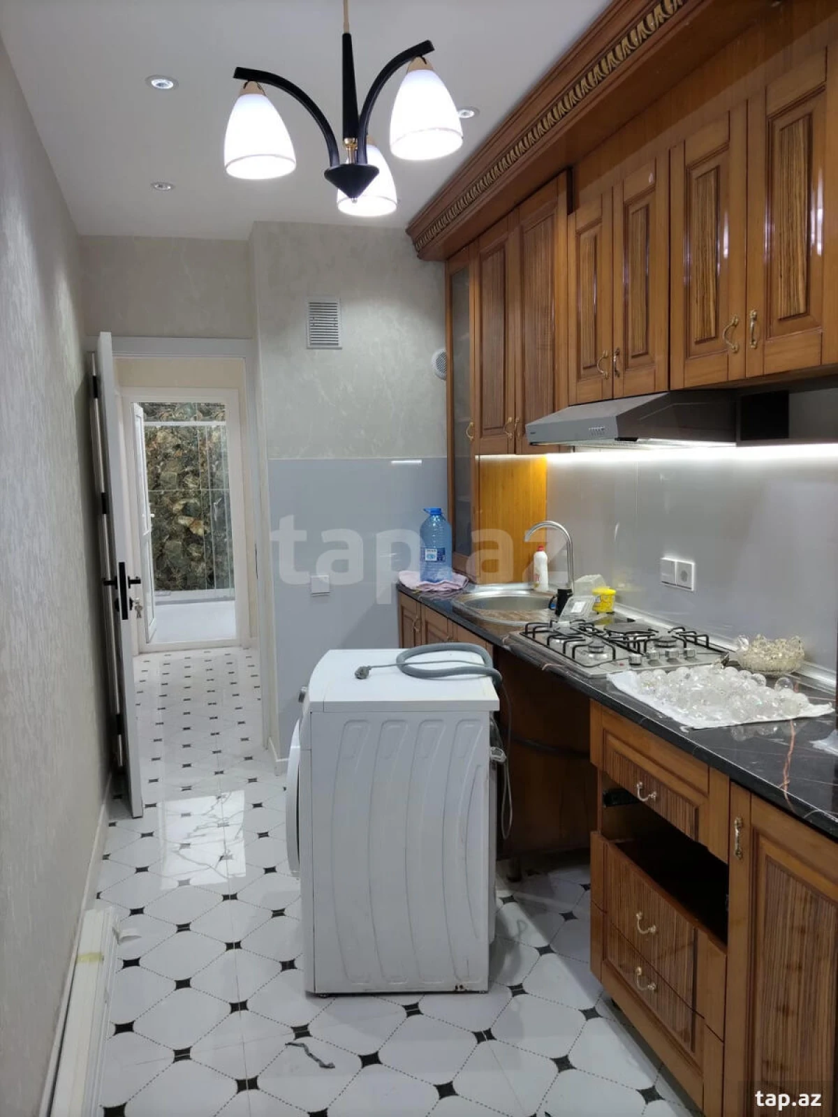 Kirayə verilir 2 otaqlı mənzil 70 m²