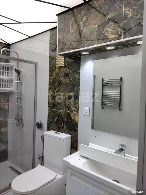 Kirayə verilir 2 otaqlı mənzil 70 m²