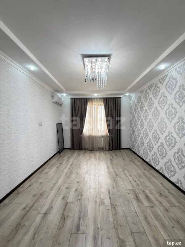 Satılır 5 otaqlı mənzil 120 m²