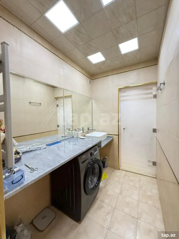 Satılır 5 otaqlı mənzil 120 m²
