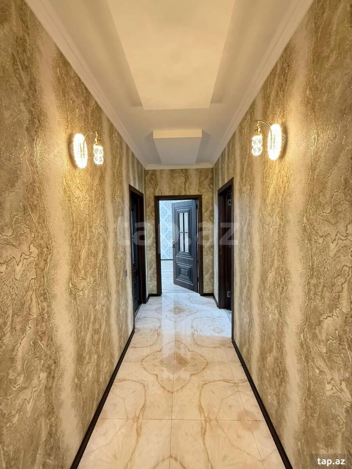 Satılır 5 otaqlı mənzil 120 m²