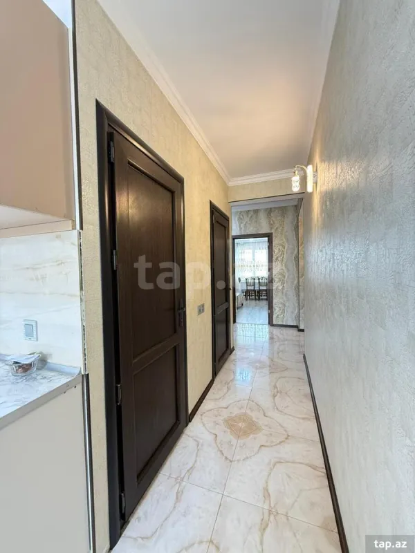 Satılır 5 otaqlı mənzil 120 m²