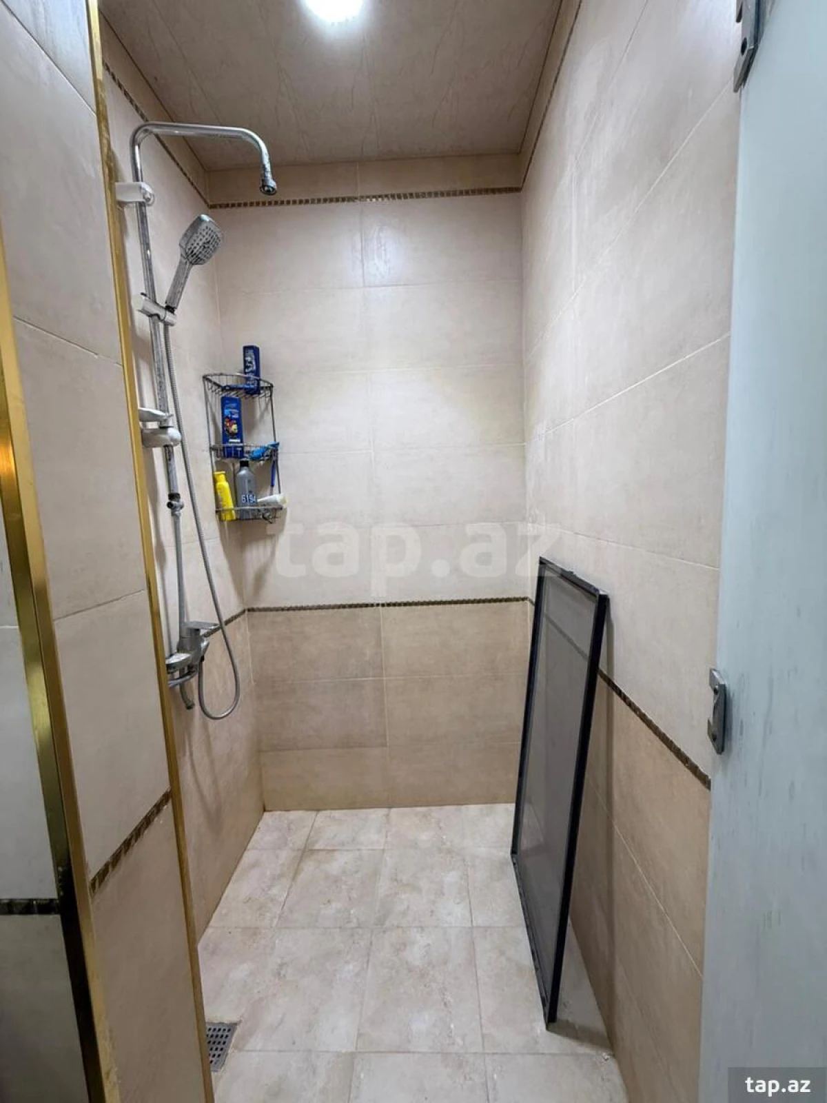 Satılır 5 otaqlı mənzil 120 m²