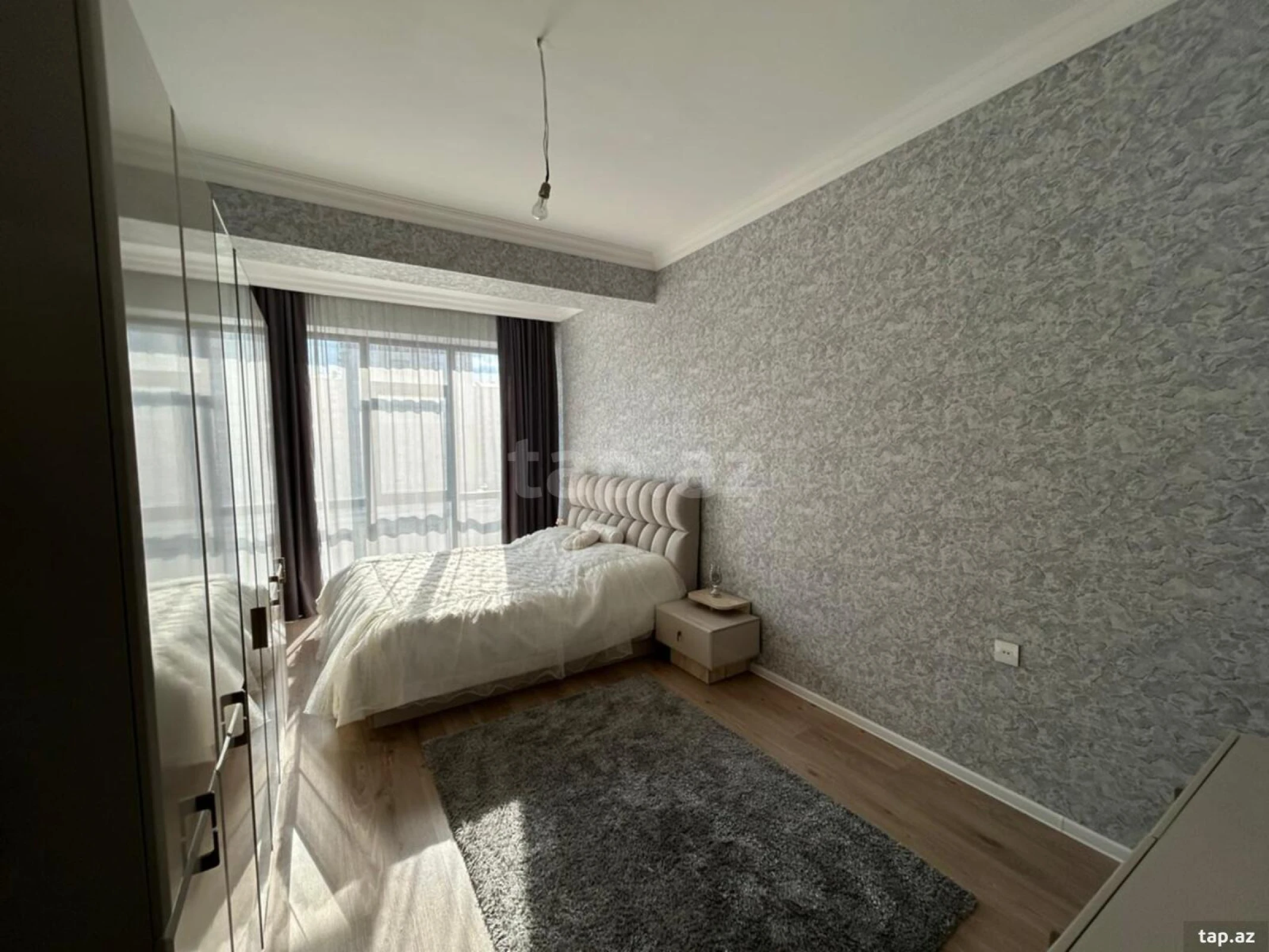 Satılır 2 otaqlı yeni tikili 96 m²