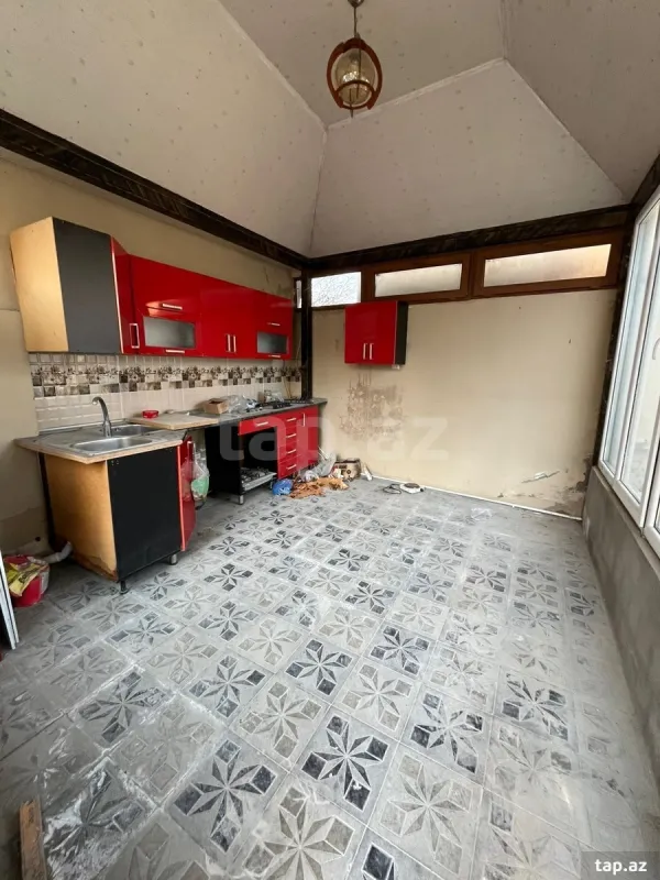 Satılır 5 otaqlı həyət evi 120 m²