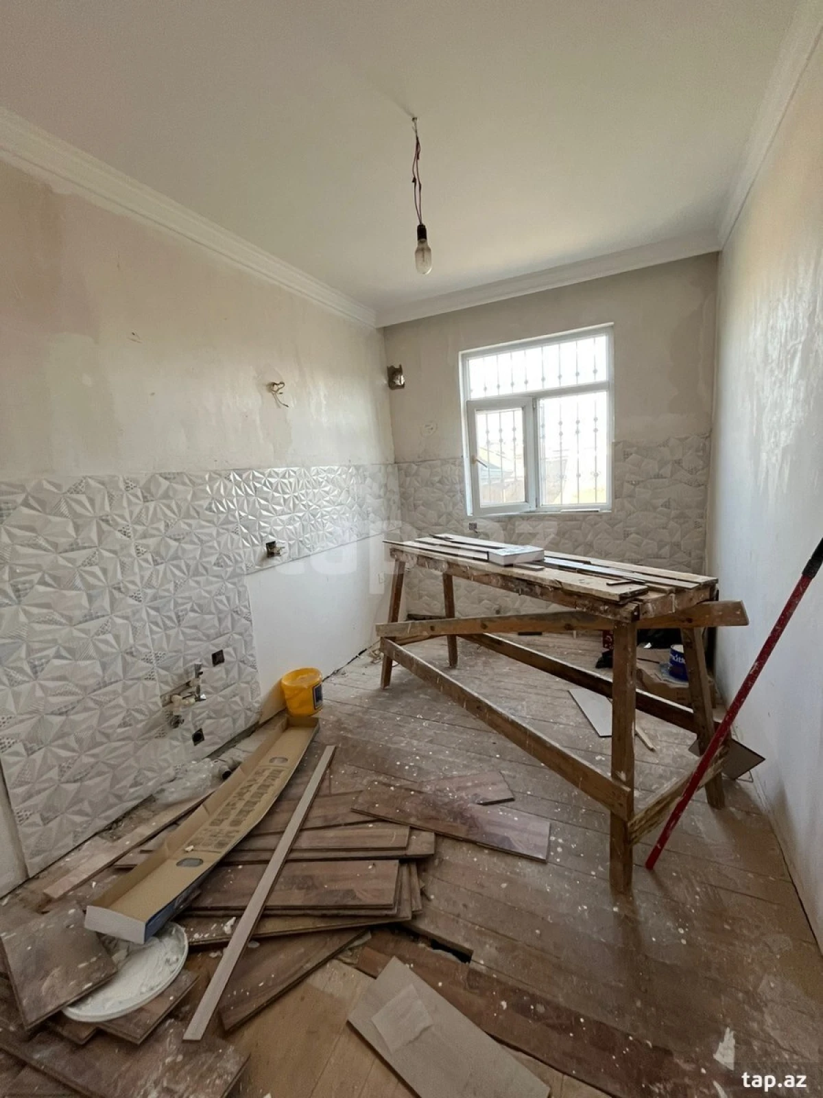 Satılır 5 otaqlı həyət evi 120 m²