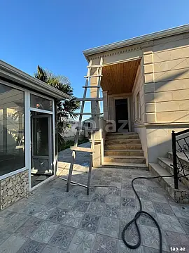 Satılır 5 otaqlı həyət evi 120 m²