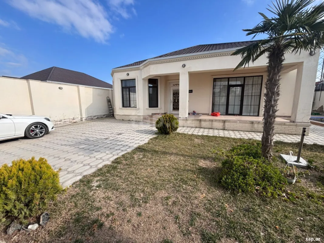 Satılır 4 otaqlı həyət evi 160 m²